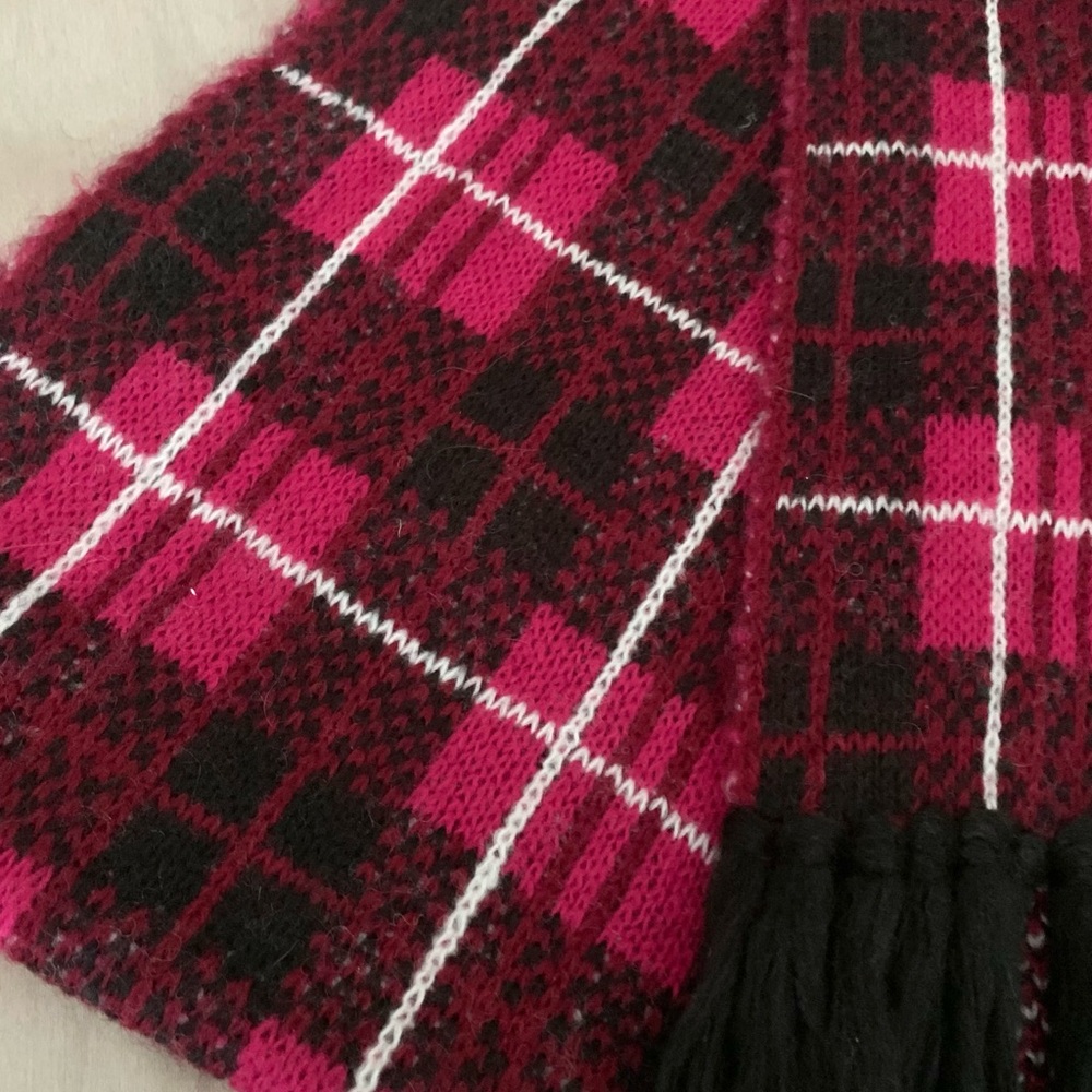 NWT Kate Spade Pink and Black Plaid Woodland Scarf - Picture 7 of 10